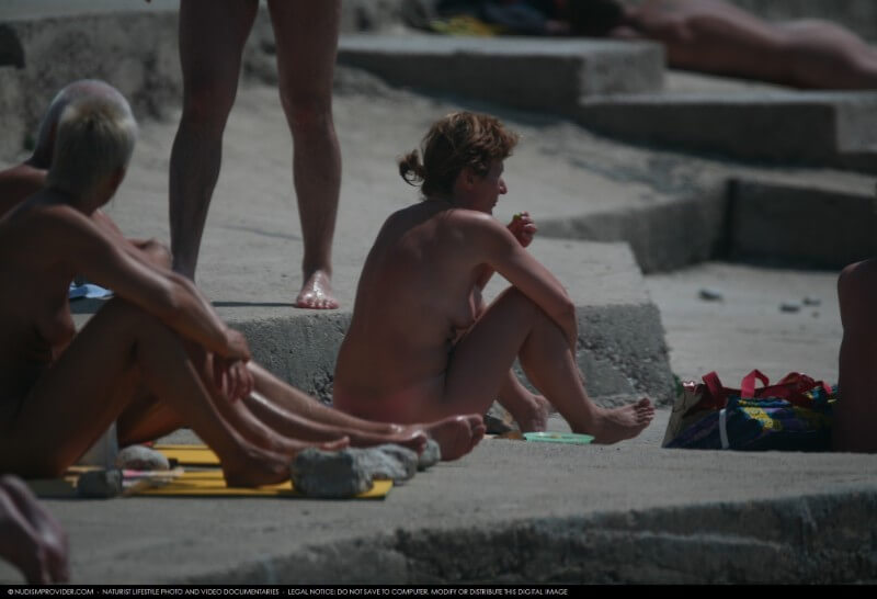 [PNuDL] Nudist Rocky Family Angle gallery