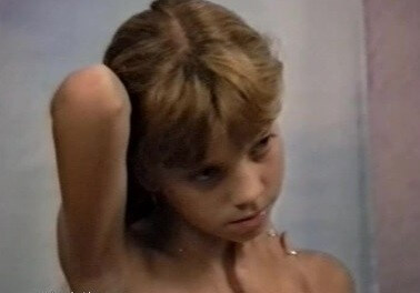 [PNuDL] Naturistin: Julia Akt Dessous