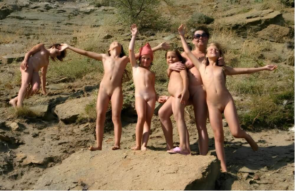 [PNuDL] Nudism in a sunny day pics