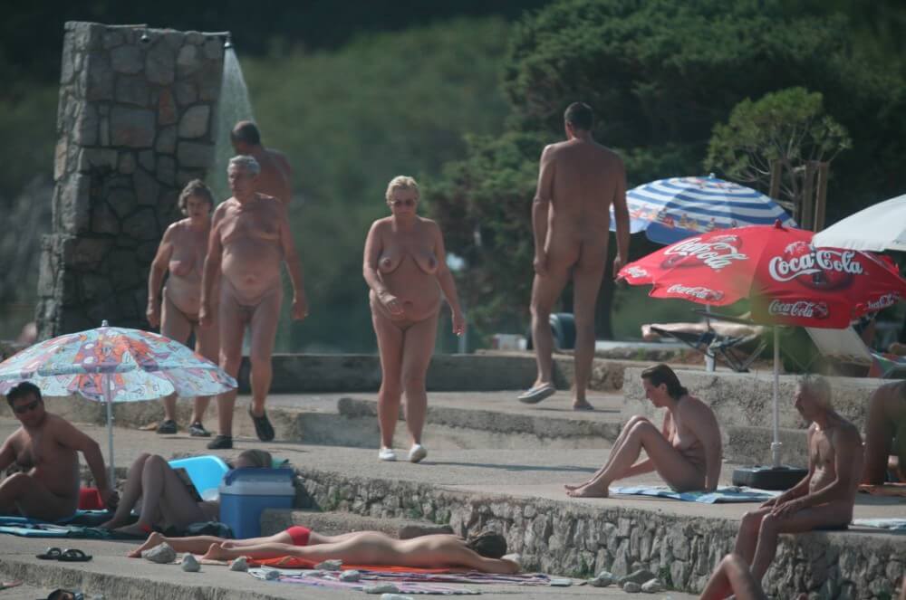 [PNuDL] Cove Pyramid Shower Top pics