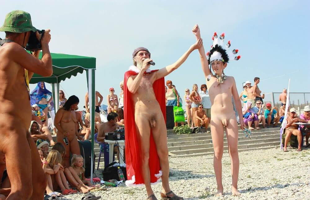 [PNuDL] Native Headdress Dance pics