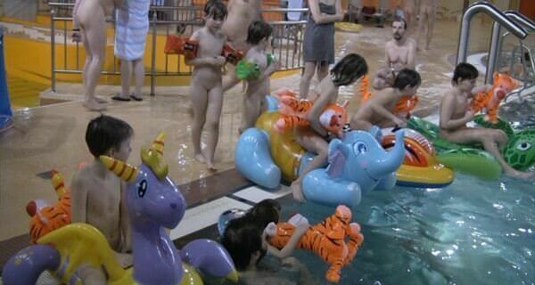 [PNuDL] Indoor water runners 1 Full HD video