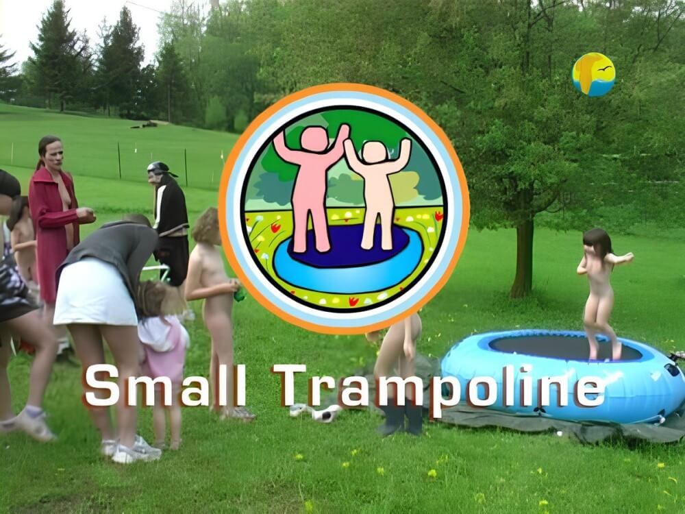 [PNuDL] Naturist Freedom: Small Trampoline