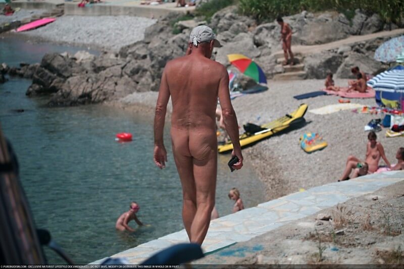[PNuDL] Nudist Shore Walking pics
