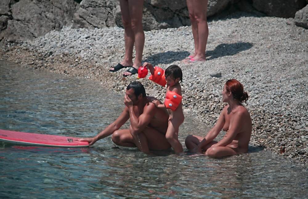 [PNuDL] Beach Nudist Family Shore Camp pics