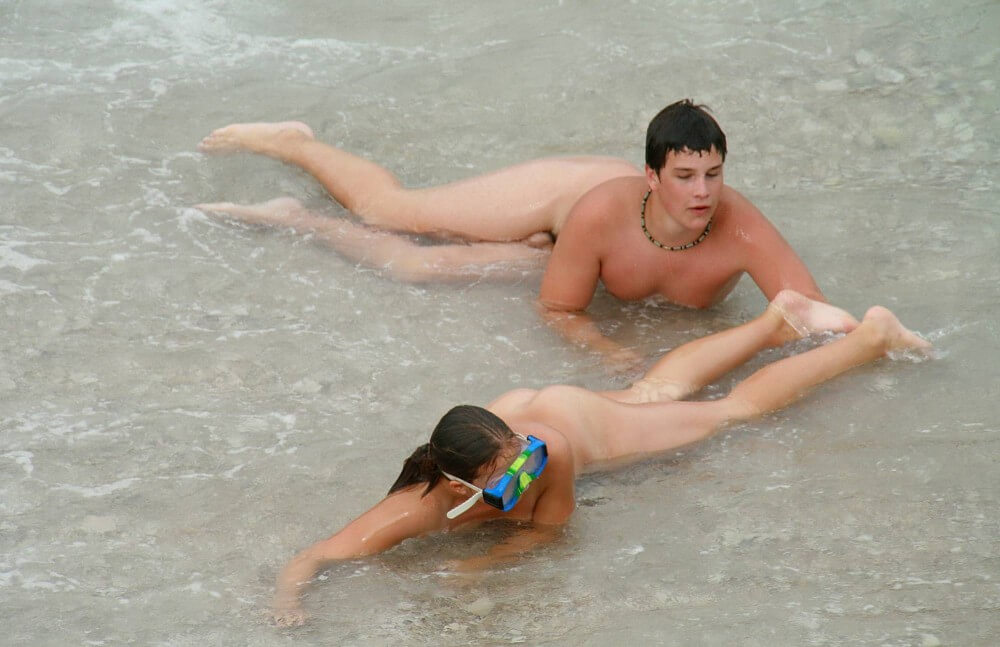 [PNuDL] Wading In The Shallows pics