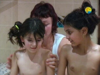 [PNuDL] Naturist Freedom: Girls In Sauna upd