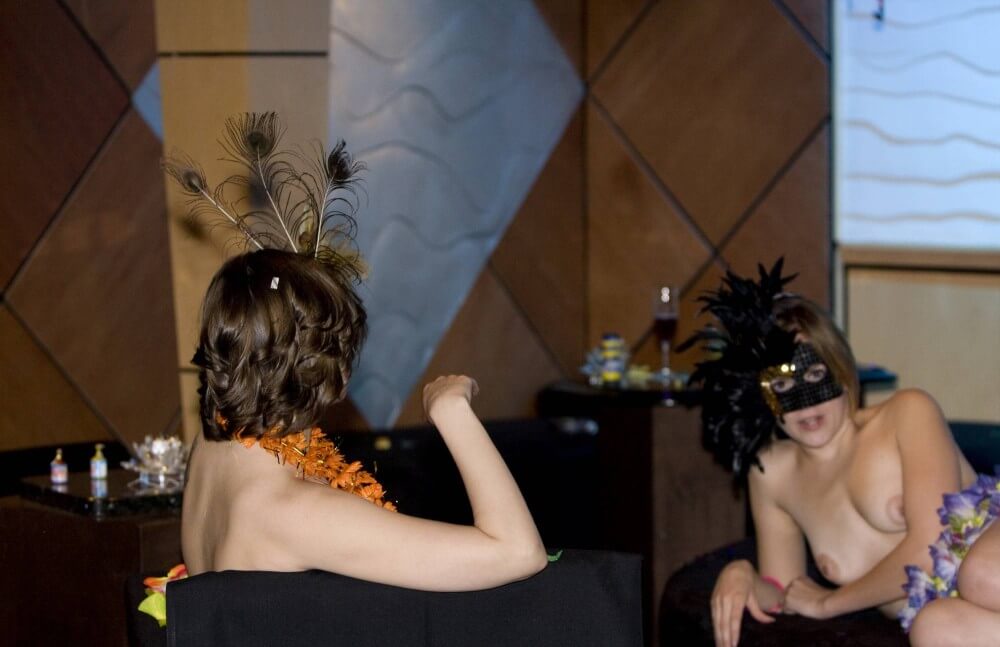 [PNuDL] Masquerade Lounging photos