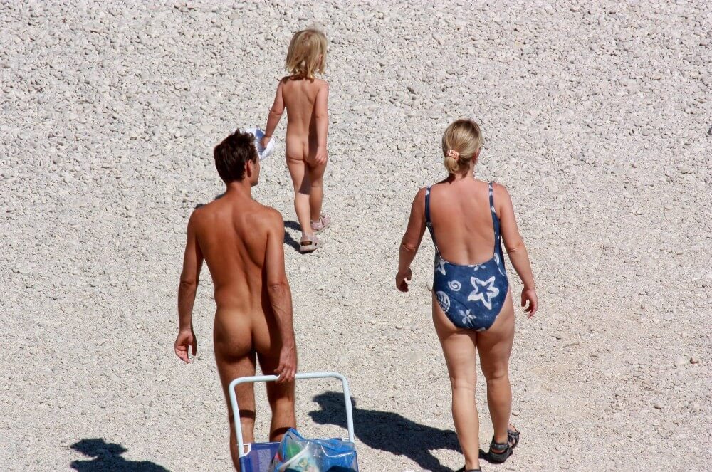 [PNuDL] Beach Voyage Nudism Life pics
