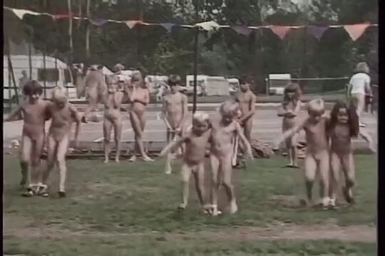 [PNuDL] Educating Julie (1984)