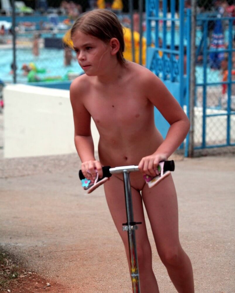 [PNuDL] Pool-Side Naturist Scooter pics
