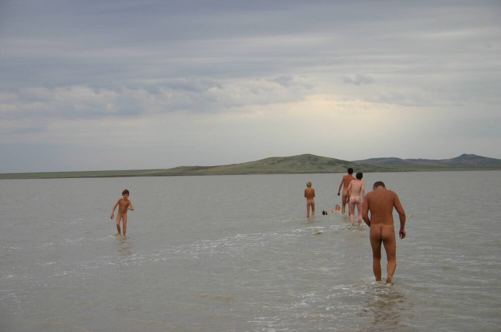 [PNuDL] Black-Sea Body Mud Shots pics