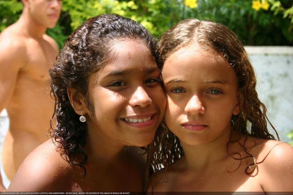 [PNuDL] Tropical Naturism gallery