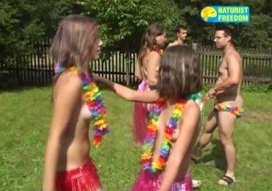 [PNuDL] Naturist Freedom: European Hawaii