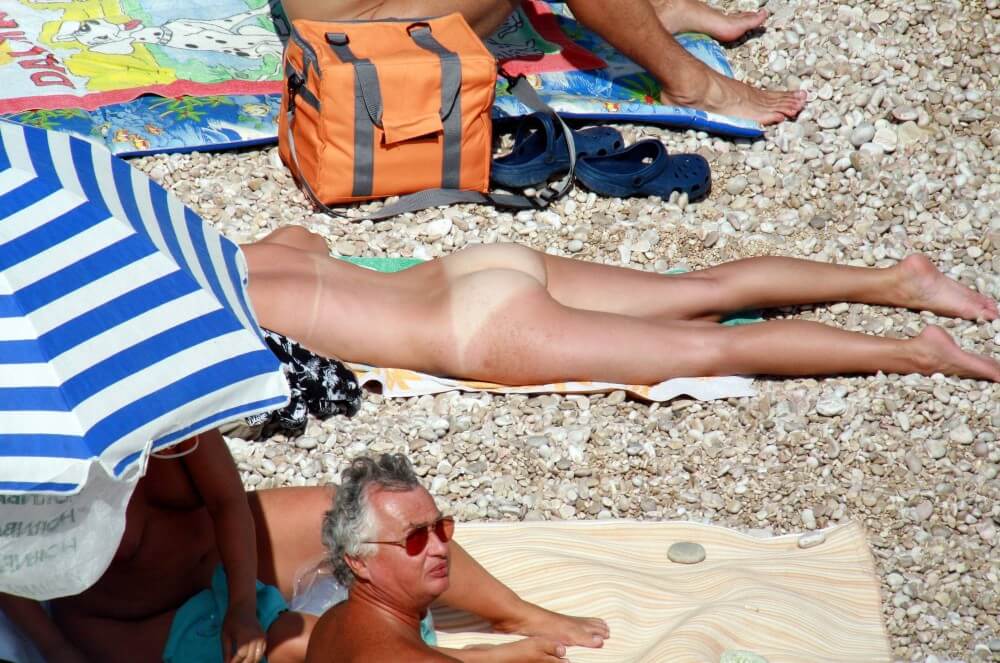 [PNuDL] Naturists Beach Relaxation pics