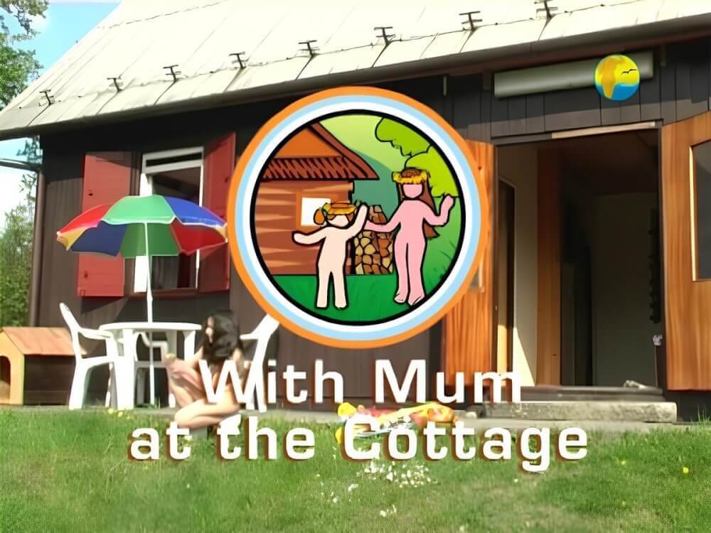 [PNuDL] Naturist Freedom: With Mum at the Cottage